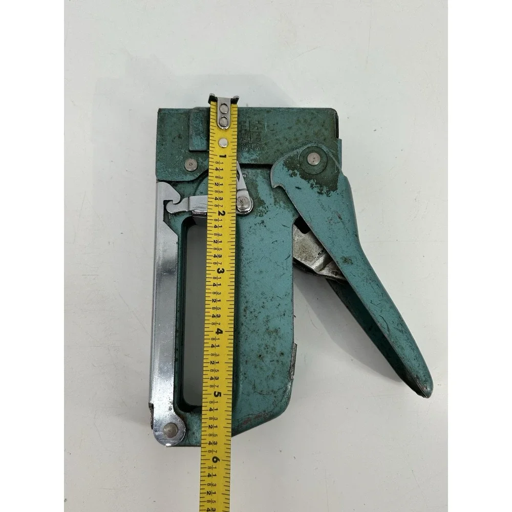 Vintage Swingline 101 Stapler Tacker Staple Gun
